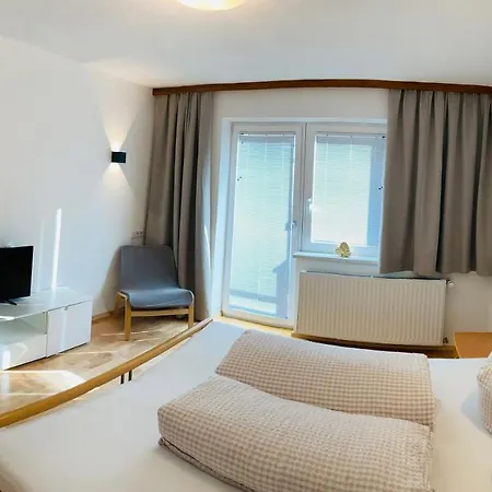 Bei Gstrein's Apartment See